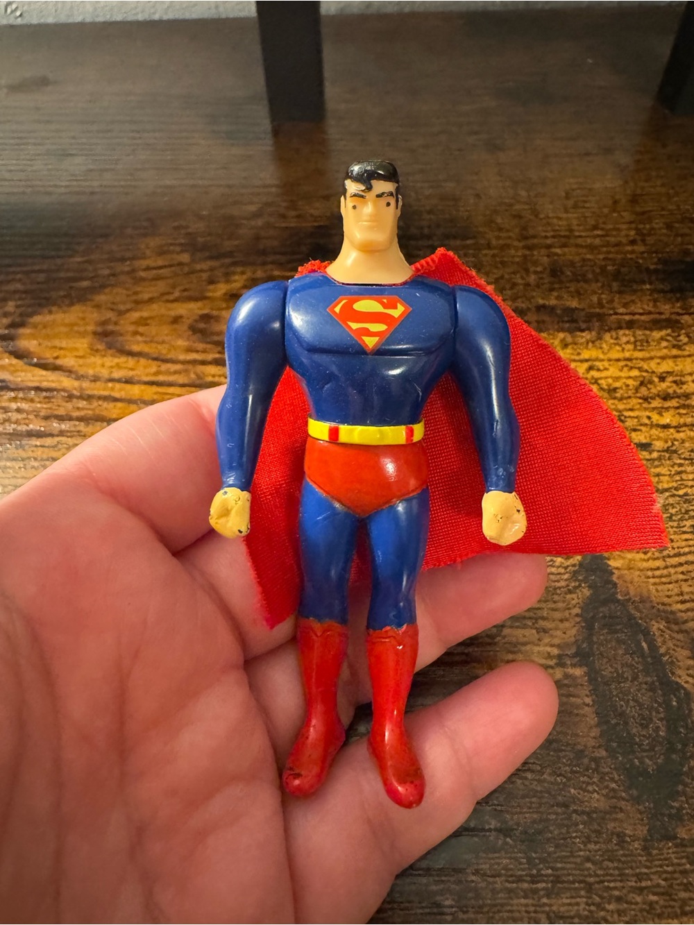 Vintage 1997 Superman Burger King Promotional Toy Figure With Cloth Cape - 3.5”